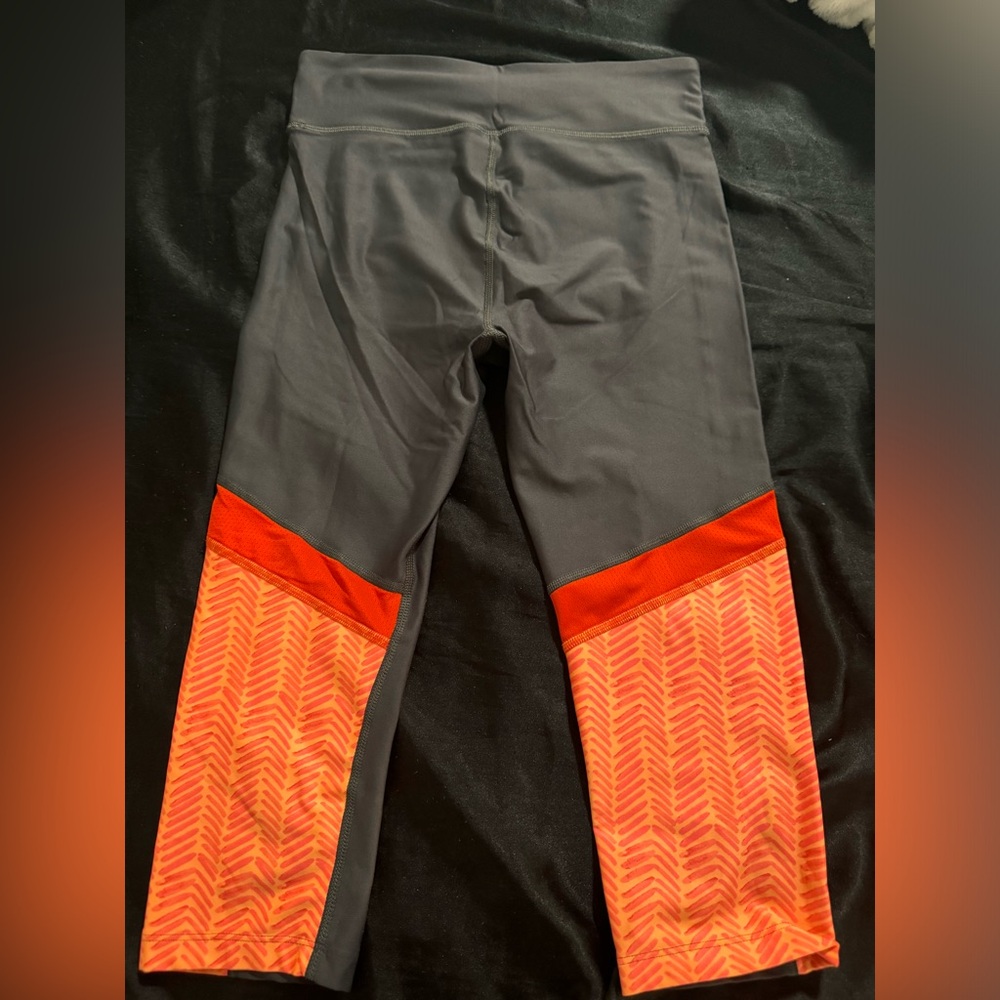 Under armor work out set size med - Picture 1 of 5